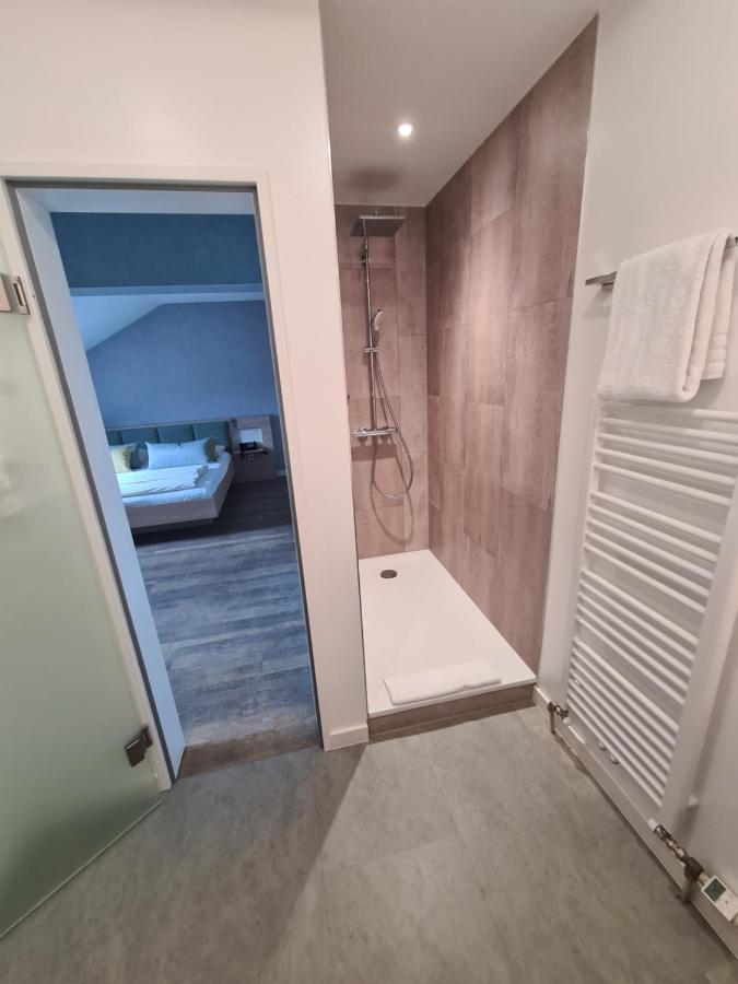 אטלינגן Stadthotel Engel מראה חיצוני תמונה