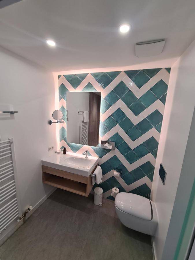 אטלינגן Stadthotel Engel מראה חיצוני תמונה